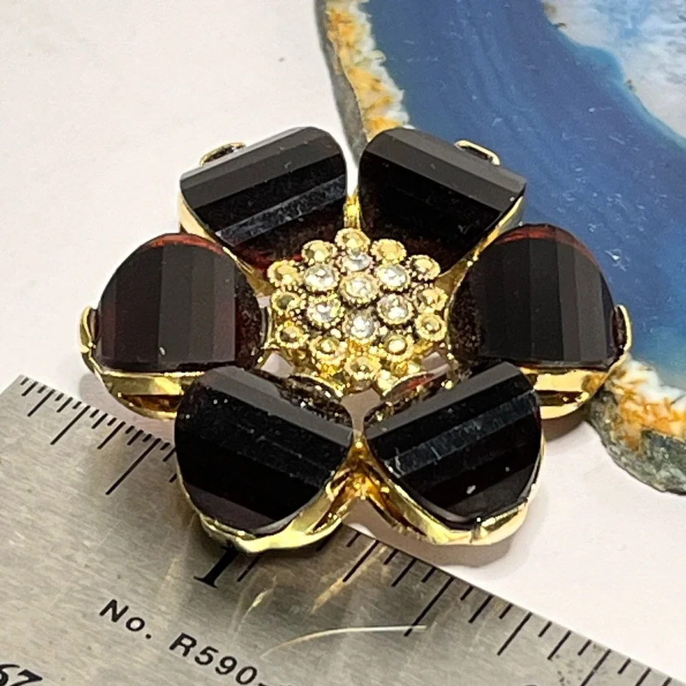 Vintage striking flower